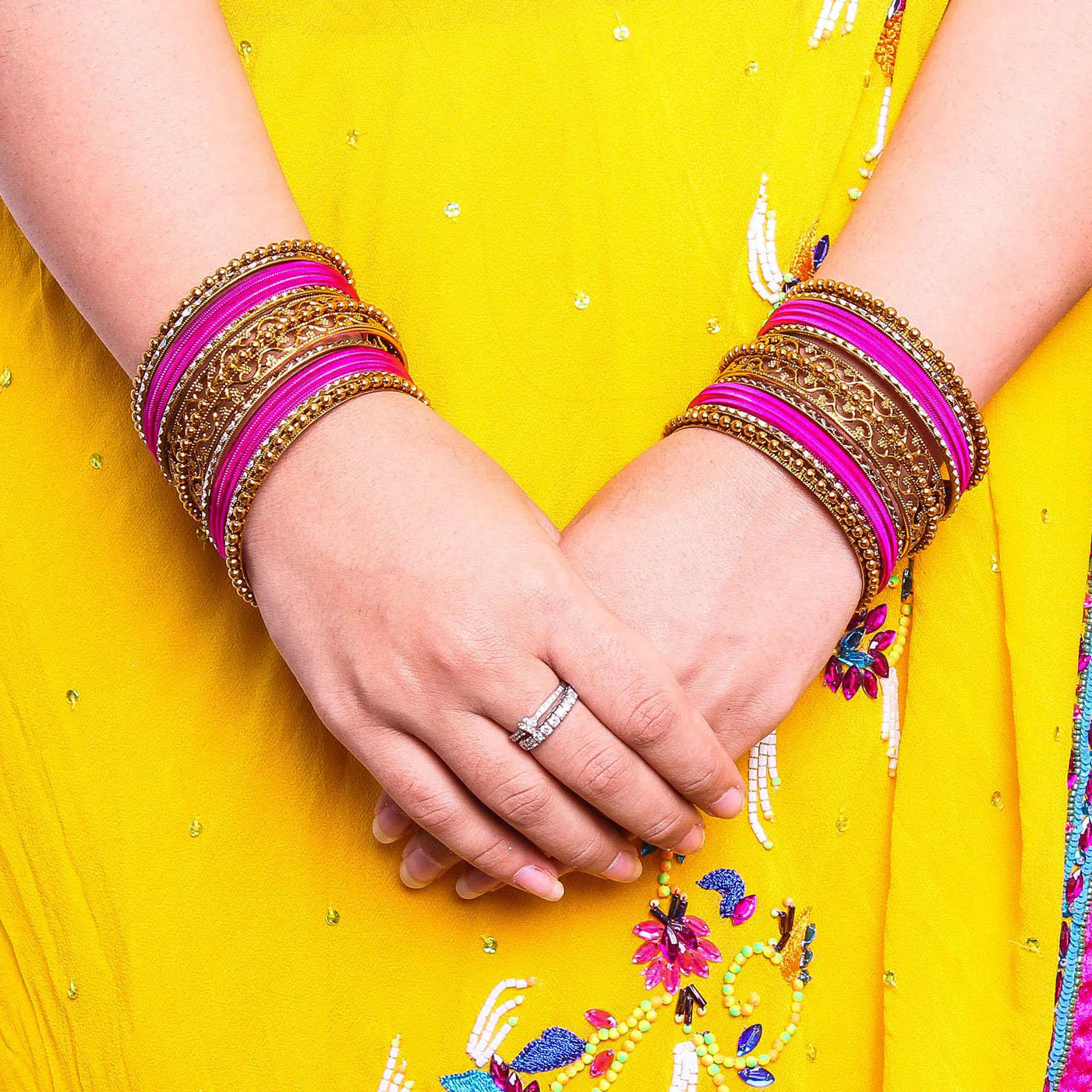 Low Cost Shinning Bangle Set - Image 6