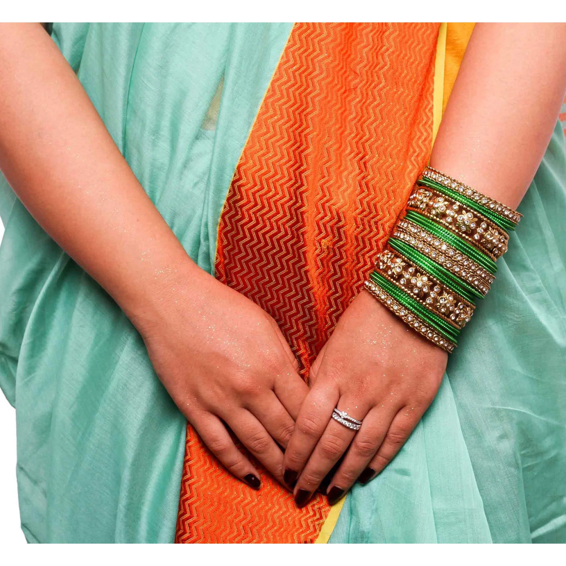 Traditional Colored Flower Pattern Bangle Set - Image 5