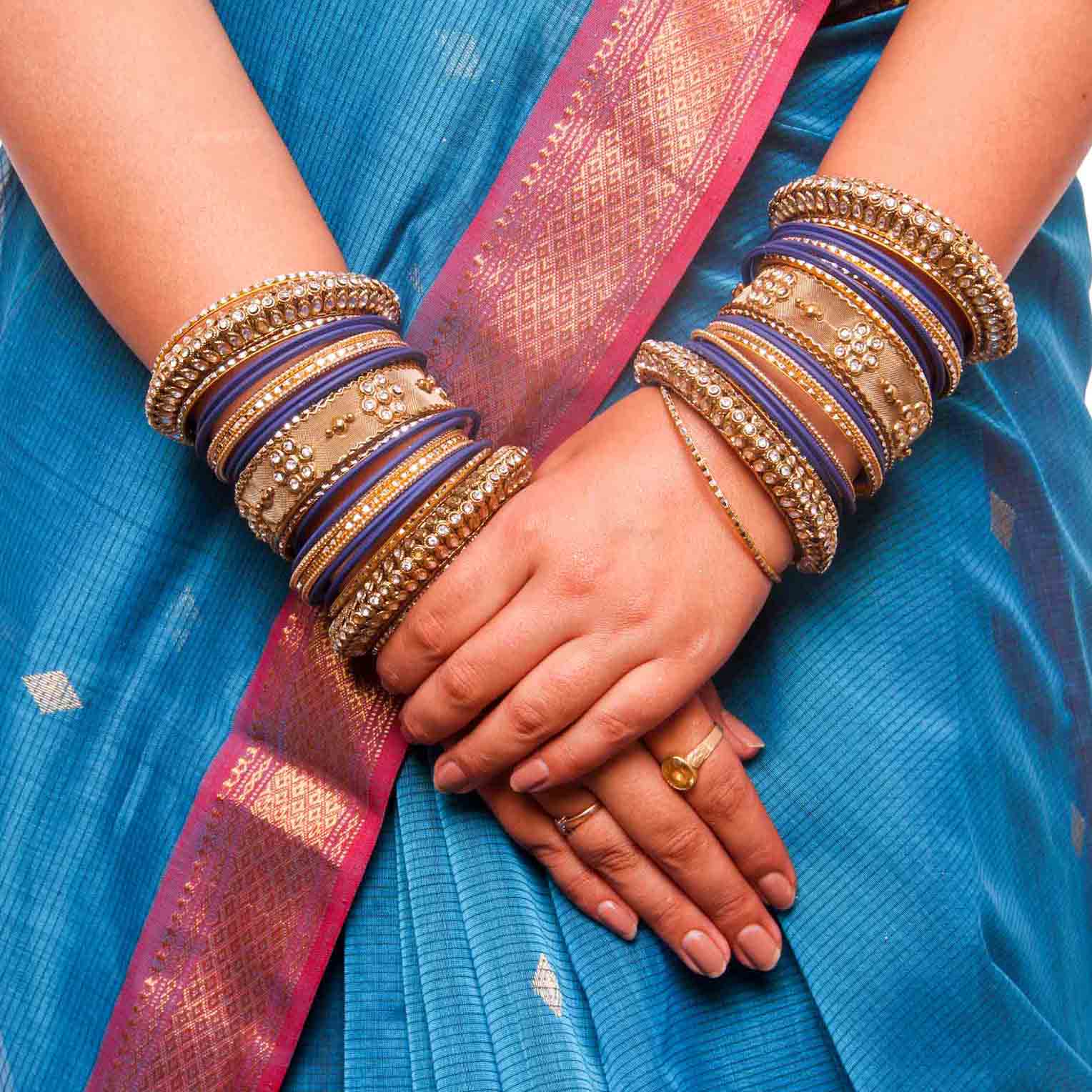 Set of 2 Traditional Matte Finish Kundan Bangle Set - Image 9